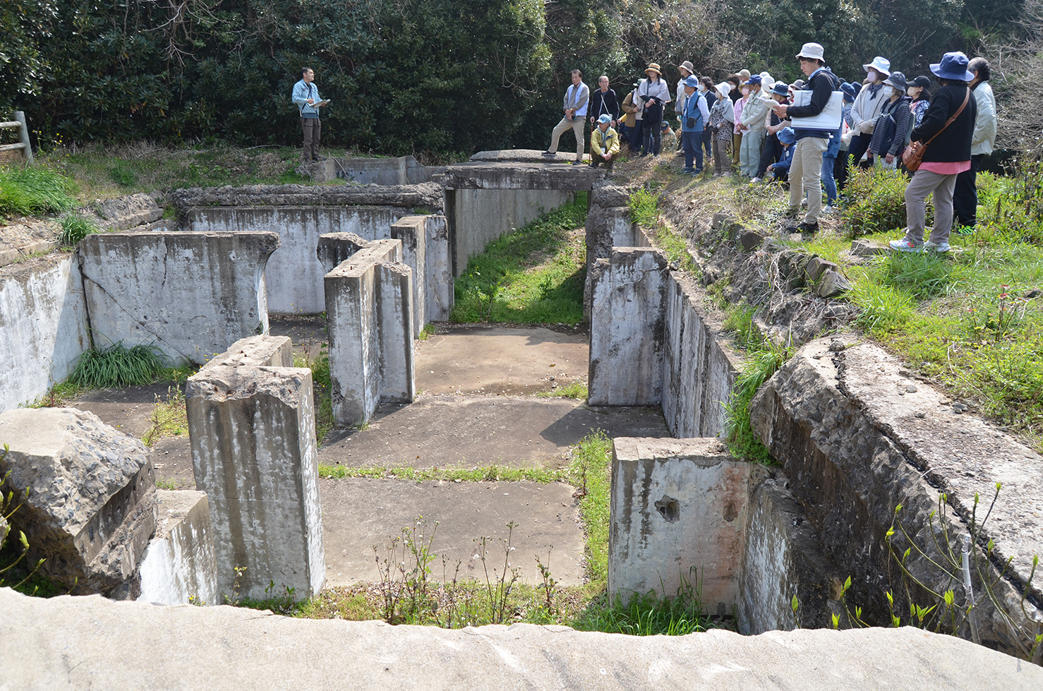 �s��x�������يJ��16���N�L�O�t��򓇏t�̂���炩���j�T�K�o�X�c�A�[�u���̐푈�j�Ղ��߂���v