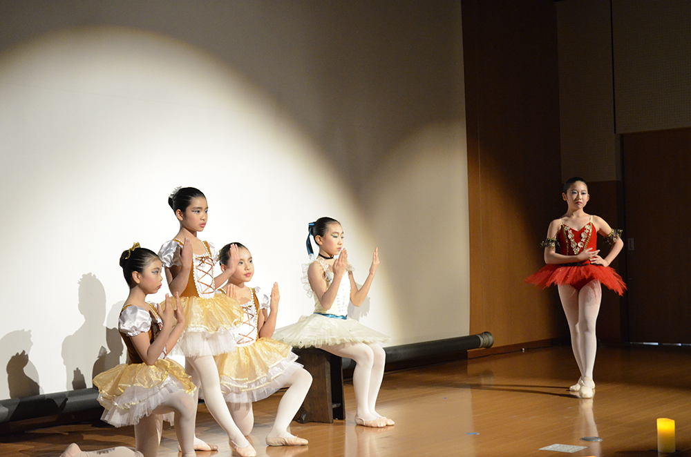 yÃCxg|[gzIKI BALLET炢2015`NX}X̑蕨`
